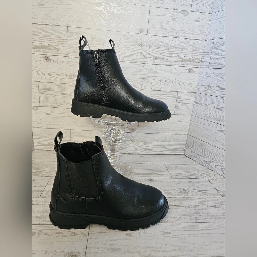 ZARA Kids Black Leather Chunky Boots Size 12.5 US (EU 30) Stylish & Durable
